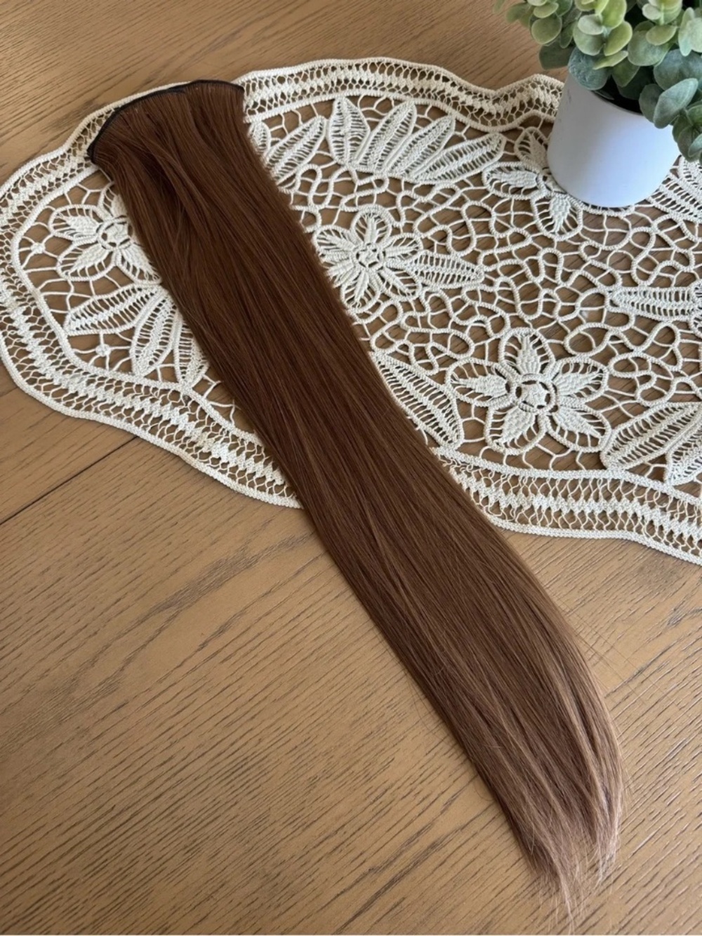 22” Human Hair Blend Clip-In Hair Extensions light Brown Straight Full Set - Picture 2 of 6